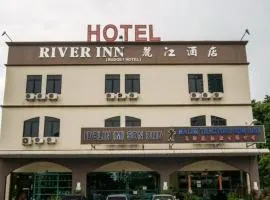 Hotel River Inn