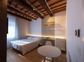 Terra d'Ombra Bed&Breakfast, hotel near Piazza Cisterna, San Gimignano