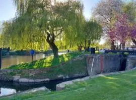 Waters Edge, Town house in Stourport-on-Severn