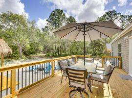 Charming Perry Home about 2 Mi to the Gulf!, cottage in Perry