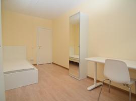 Pramonės av 77 Kaunas Students Home LT – apartament w mieście Karmėlava