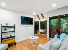 A 1BR slice of Titirangi Heaven - WiFi - Netflix, apartamento en Auckland