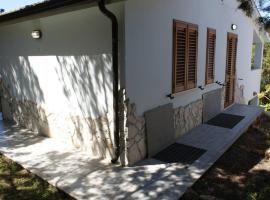 Villa Ludi, alquiler vacacional en la playa en Maladroxia