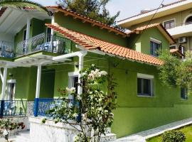 Nadia's Beach House: Pefkari şehrinde bir otel