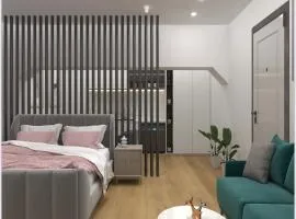 Britney's Apartments