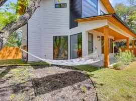 Chic Austin House with Spacious Backyard and Hammock