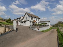 Moors Farm, holiday home in Cinderford