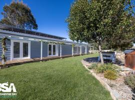Edelweiss Cottage, holiday home in Berridale