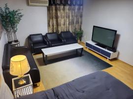 Spacious Master Suite, hotel near Sowol Gil Park, Seoul