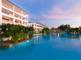 Peninsula Bay Resort