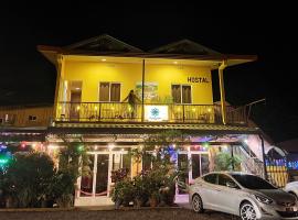 Boquete Town Hostal – hotel w mieście Boquete