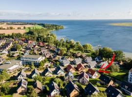 Uferpromenade Whg OG, hotel in Röbel