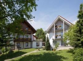 Gästehaus Huber, hotel sa Immenstaad am Bodensee