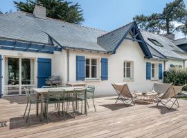 Charmante villa tout confort et à 500 m de la plage à Pornichet, hotel u gradu Porniše