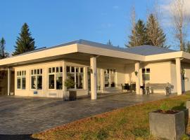 Varmi Guesthouse Apartments & rooms, hotel v destinaci Hverageroi
