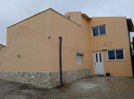 Alcôa House, guest house in Alcobaça