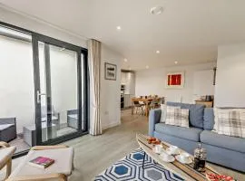 12 Middlecombe - Luxury Apartment at Byron Woolacombe, only 4 minute walk to Woolacombe Beach!