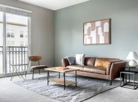 Santana Row 2br townhouse w pool nr highways SFO-1327