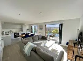 3 Middlecombe - Luxury Apartment at Byron Woolacombe, only 4 minute walk to Woolacombe Beach!