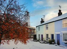 6 East Green