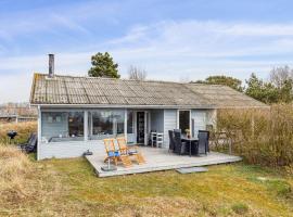 Holiday Home Bondi - 150m from the sea in Bornholm by Interhome, viešbutis mieste Åkirkeby