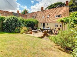Limetree Cottage, holiday home in Theberton