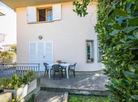 Apartment Angela by Interhome, hotel v destinaci Rosignano Solvay