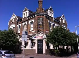Forest Gate Hotel - Free Parking limited spaces
