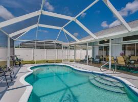 Port Charlotte Home with Pool - 8 Mi to Beaches!, hotell i Port Charlotte