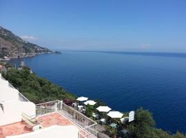 Open Gate, hotel in Praiano