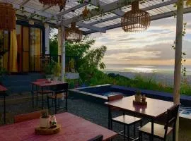 Dicimulacion Staycation House