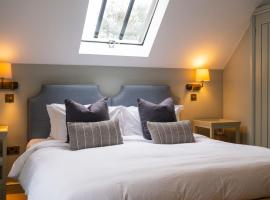 The Bottle & Glass Inn - Garden View - Room 1, hotel a Henley on Thames