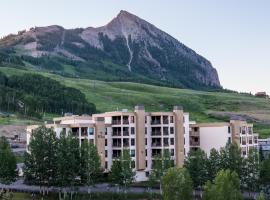 The Plaza Condominiums by Crested Butte Mountain Resort, hotel v destinaci Mount Crested Butte