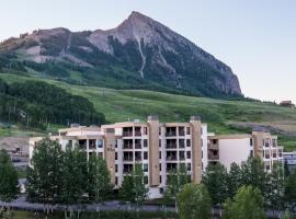 The Plaza Condominiums by Crested Butte Mountain Resort, poilsio kompleksas mieste Mount Crested Butte