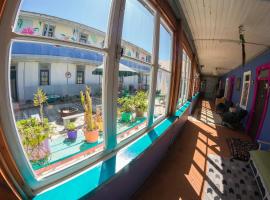 Bichon La Casa Hostal, hotel em Pichilemu