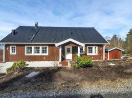 Lovely Home In ydegard With Sauna, vila 