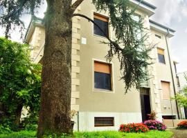 Villa Laila Bed & Breakfast, B&B di Lodi