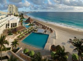 The Westin Cancun Resort Villas & Spa, hotel cerca de Aeropuerto internacional de Cancún - CUN, Cancún