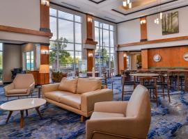 Fairfield Inn and Suites by Marriott Birmingham Pelham/I-65, hotel di Pelham