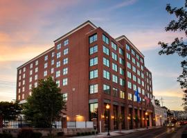 Residence Inn by Marriott Norwalk, hotel en Norwalk