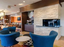 Fairfield Inn and Suites by Marriott Potomac Mills Woodbridge, hotel en Woodbridge