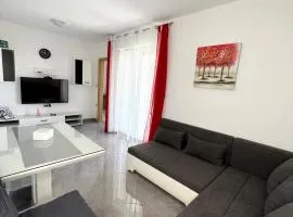 Apartman Solin 1, parking