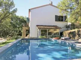 Nice Home In Chteauneuf-de-mazenc With Wifi, Private Swimming Pool And Outdoor Swimming Pool