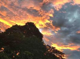 Cabaña con vista al Río, hotel con parking en Ibagué