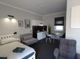POKOJE & NOCLEGI de'Górska, stanza in casa privata a Poznań