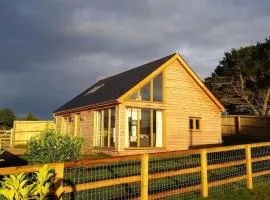 River Cottage - Stunning estuary views