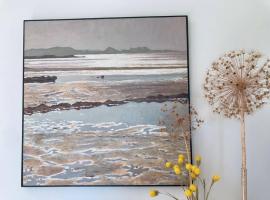 KER MAJA : Charmante Maison 1930 * Jardin * 2 vélos * WIFI, hotel in Carnac