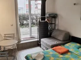 Chicago Studio Apartment