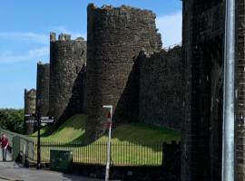 3 Newboro Terrace, Conwy, hótel í Conwy