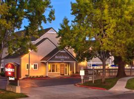 Residence Inn Sunnyvale Silicon Valley I: Sunnyvale şehrinde bir otel